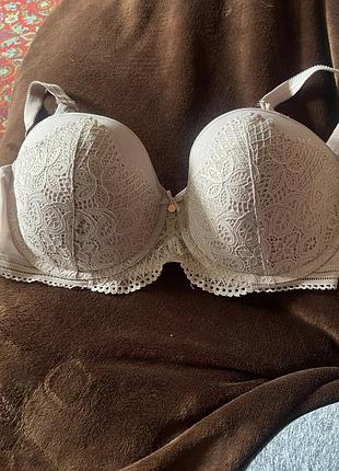 Дуже красивий ліфчик