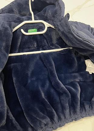 Осіння тепла куртка на дівчинку benetton, 110 розмір