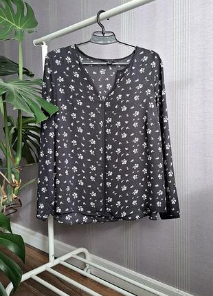 Блуза в цветы