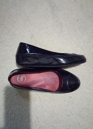 Туфлi лак осiнь