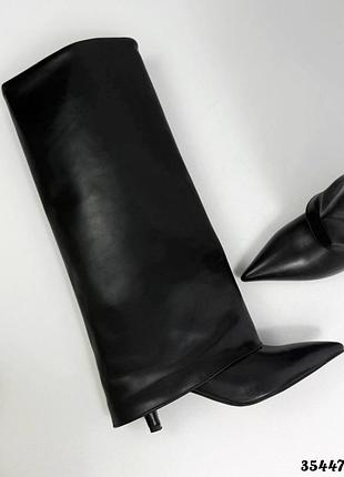 Элегантные сапоги, имеют заостренный носик, на небольшом каблуке с гетрами