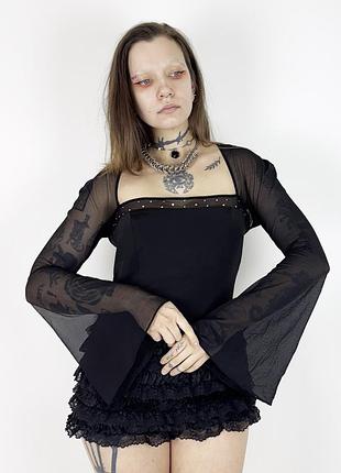 Лонгслів з рукавами кльош та відкритою спиною в стилі готика y2k