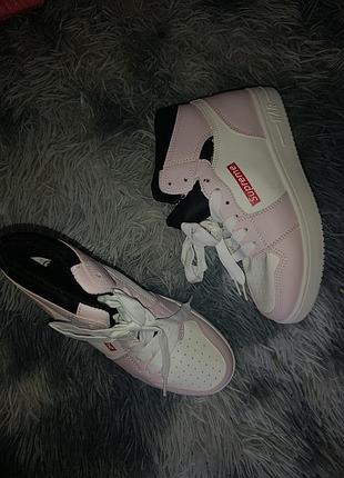 Жіночі кросівки високі 36 37 38 розмір