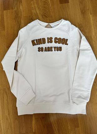 Свитшот не утеплен 9-10рр.