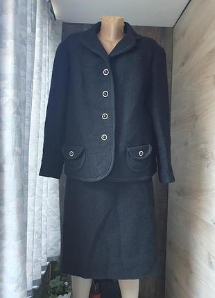 Винтажный шерстяной костюм по типу шанель