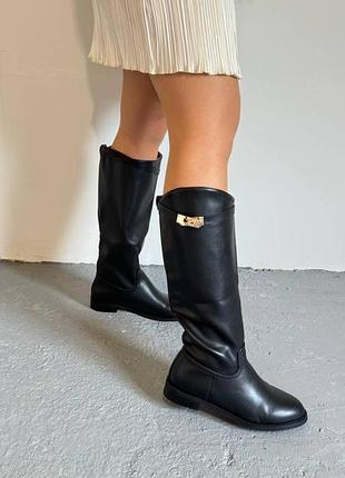 Чоботи жіночі