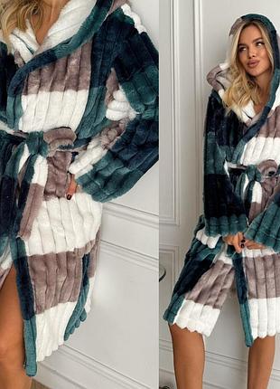 Женский халат с капюшоном.жiночий халат