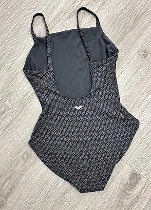 Спортивний жіночий купальник arena kikko v back