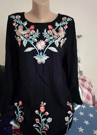 Туника вышиванка. платье туника с вышивкой размер 12.черное платье из вискозы.