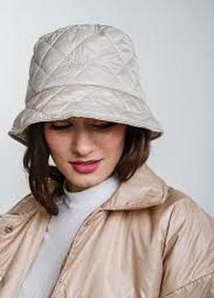Стеганная светлая шляпа панама