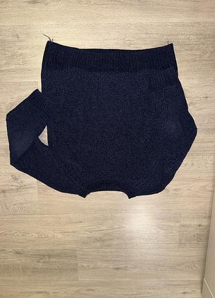 Светр синій