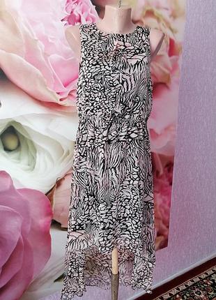 Легенька сукня.