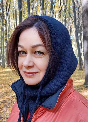 Вязаный капюшон-шапка синего цвета из мериносовой шерсти