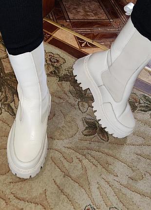 Чобітки челсі молочі шкіра