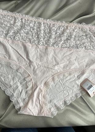 Жіночі нові бежеві трусики з мереживом батал