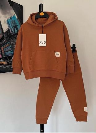 Утеплений спортивний костюм zara для хлопчика