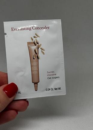 Clarins everlasting консилер для обличчя