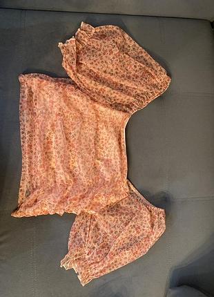 Топ з прозорою спинкою