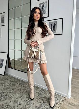 Женское платье