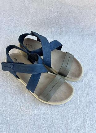 Босоніжки фірми ecco 38 розміру по устілці від краю до краю 24,5 см