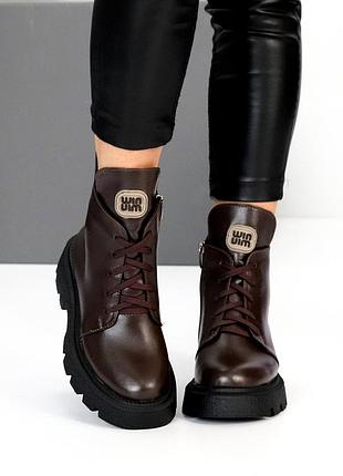 Стильные женские зимние ботинки