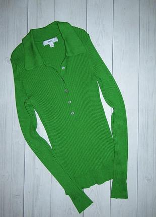 Светр в наявності