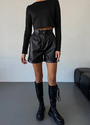 Женские шорты