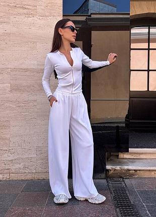 Костюм с рашгардом и штанами палаццо