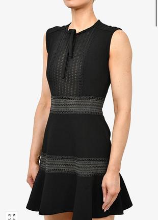 Красивезна сукня sandro