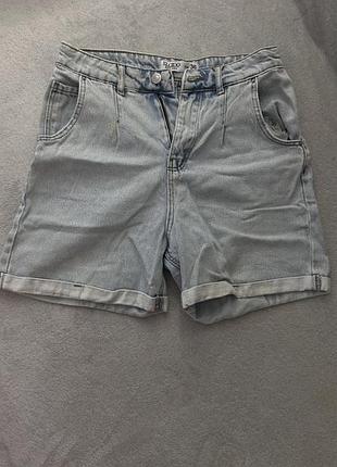 Джинсові шорти