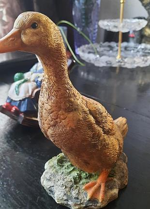 Керамическая статуэтка золотая утка