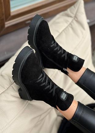 Натуральные замшевые зимние ботинки - берцы