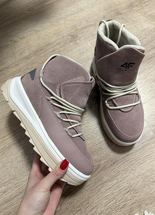 Новые ботинки 37 г.