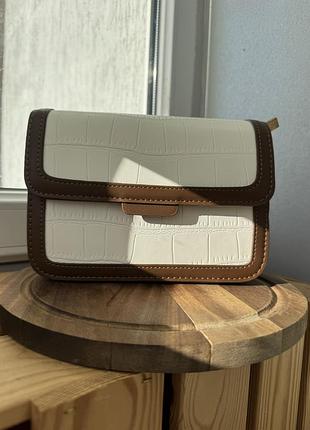 Жіноча сумочка