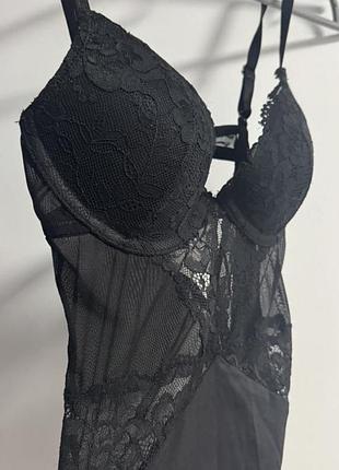 Красива жіноча спідня білизна, ажурне боді