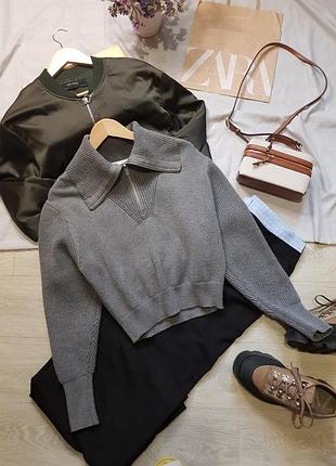 Серый свитер женский оверсайз свободный крой zara укороченный на молнии с горлом свитер поло женский