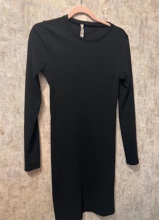 Продам сукні декілька разів одяга стан ідеальний сукні від 150 до 200