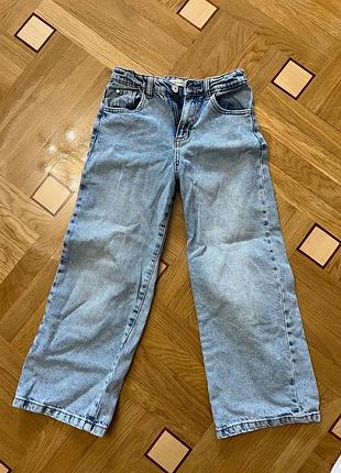 Джинси на дівчину 9-10 років 134см  reserved