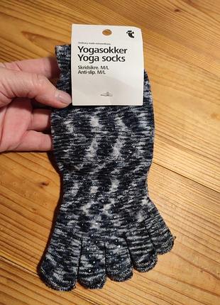 Носки  для йоги m-l с пальчиками,антискользящие