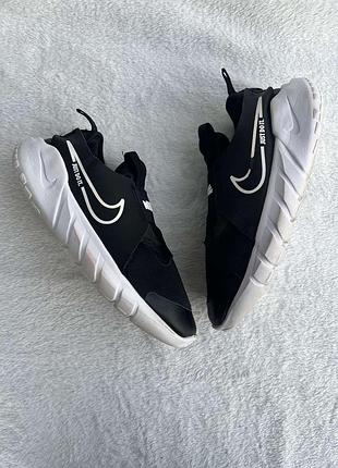 Кроссовки фирмы nike 38 размер по стельке 24 см