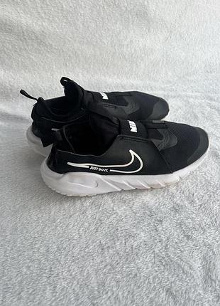 Кроссовки фирмы nike 38 размер по стельке 24 см