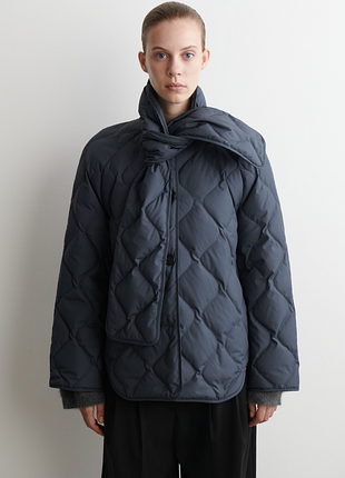 Пухова стьобана куртка cos 1305995002