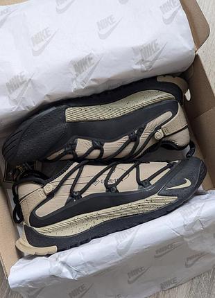 Nike acg mountain fly low gore-tex