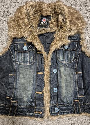 Джинсова жилета утеплена.