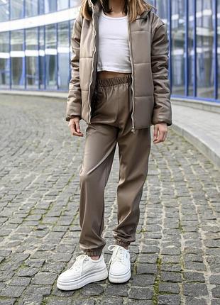 Шкіряна тепла куртка для дівчинки