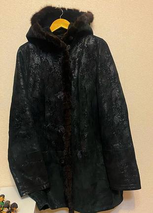 Дубленка натуральная женская с капюшоном