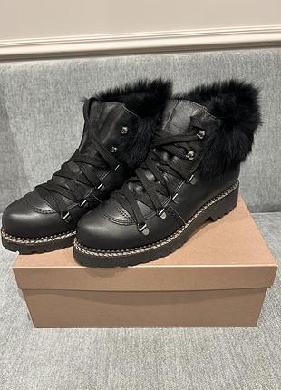 Зимові черевики. нові. натуральна шкіра та хутро