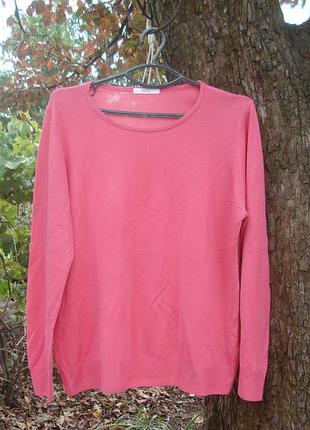 18 р-фирменный очень нежный свитерок  от marks&spencer