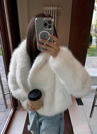 Шуба з екохутра вкорочена