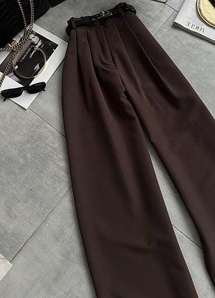 Жіночі брюки